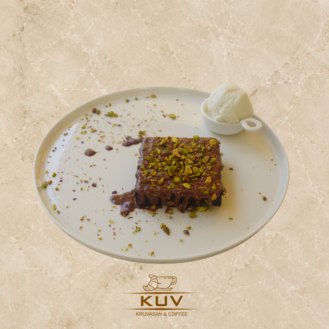 ANTEP FISTIKLI BELÇİKA BROWNİE