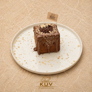 ÇİKOLATA DOLGULU KÜP KRUVASAN